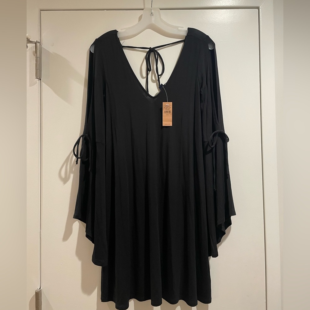 Black Lightweight Long Sleeved Dress with Arm Cutouts